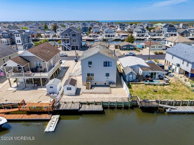 22 W Raritan Drive, Little Egg Harbor, NJ 08087