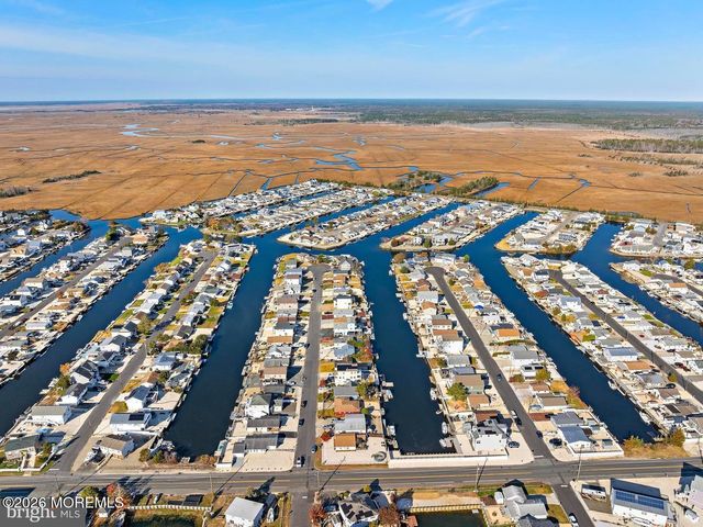 22 W Raritan Drive, Little Egg Harbor, NJ 08087