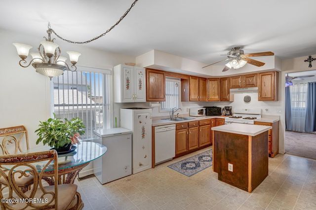 22 W Raritan Drive, Little Egg Harbor, NJ 08087