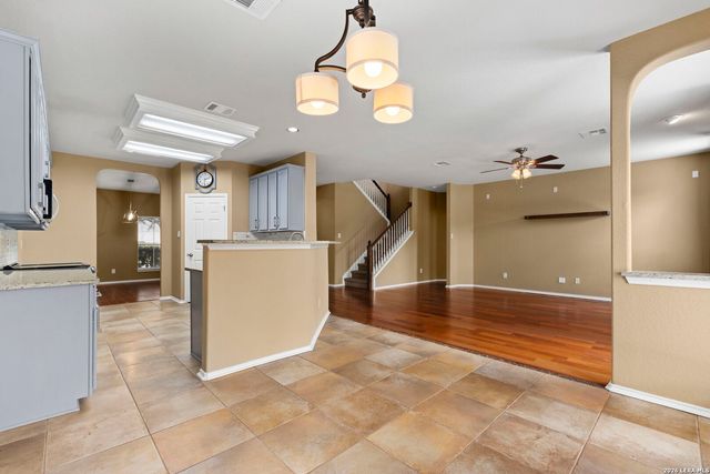 8230 Piney Wood Run, San Antonio, TX 78255