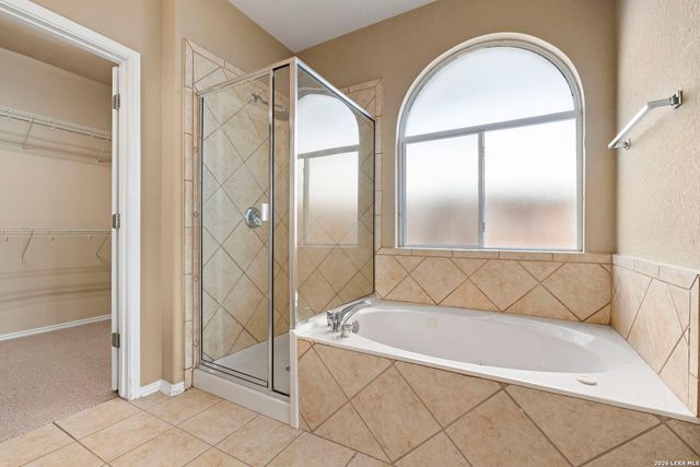 8230 Piney Wood Run, San Antonio, TX 78255