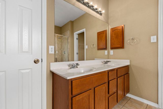 8230 Piney Wood Run, San Antonio, TX 78255