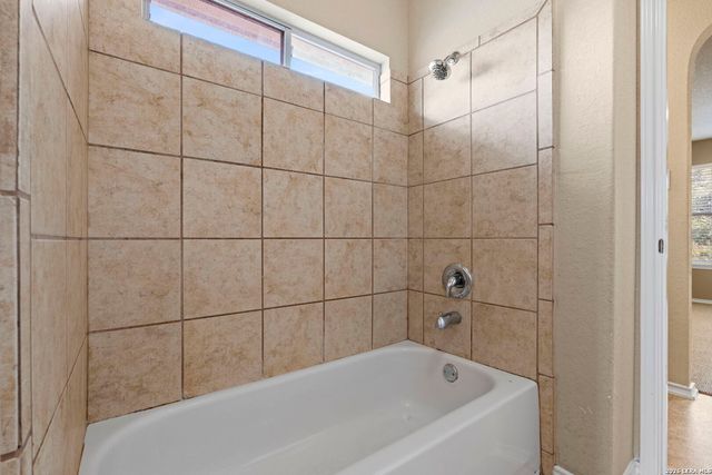 8230 Piney Wood Run, San Antonio, TX 78255