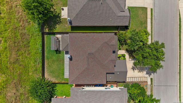 8230 Piney Wood Run, San Antonio, TX 78255
