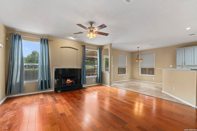 8230 Piney Wood Run, San Antonio, TX 78255