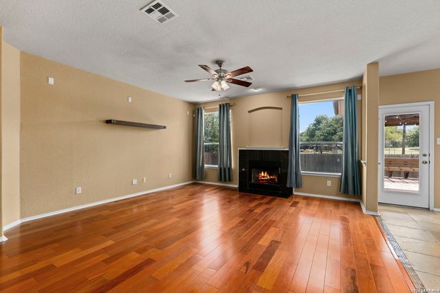 8230 Piney Wood Run, San Antonio, TX 78255