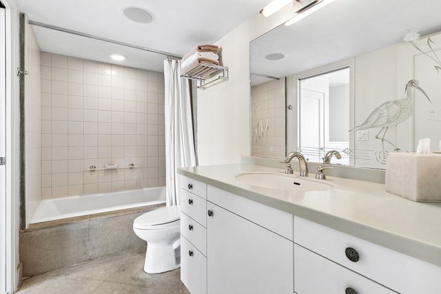 936 Intracoastal Drive 12h, Fort Lauderdale, FL 33304