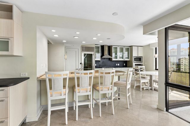 936 Intracoastal Drive 12h, Fort Lauderdale, FL 33304