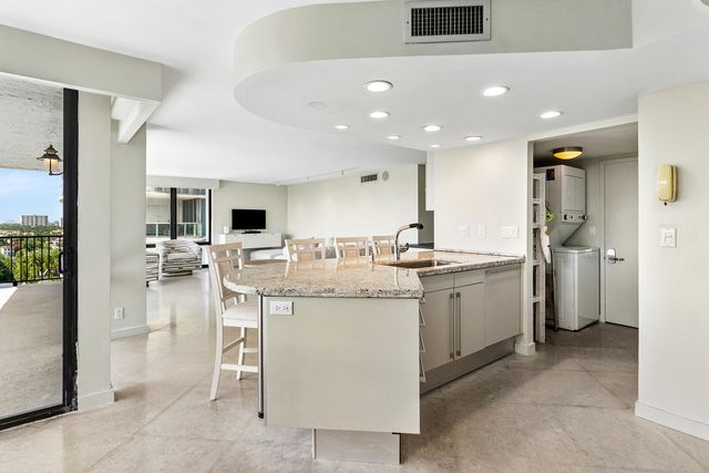 936 Intracoastal Drive 12h, Fort Lauderdale, FL 33304