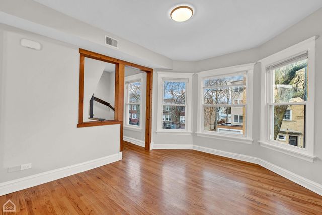 4242 N Kimball Avenue 2, Chicago, IL 60618