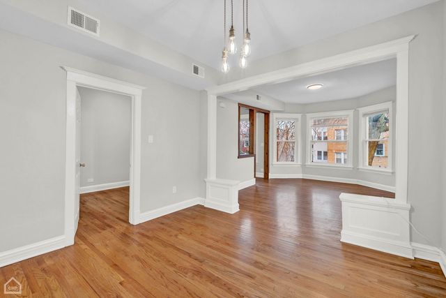 4242 N Kimball Avenue 2, Chicago, IL 60618