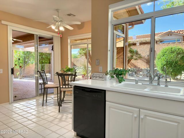 2349 E Agapanthus Street, Oro Valley, AZ 85755