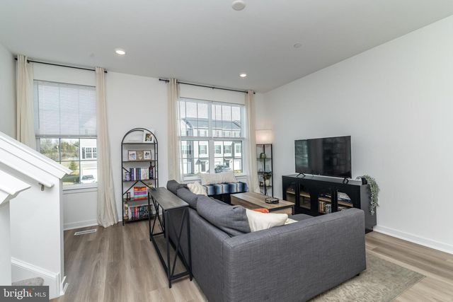 41 BARNES WAY, Sicklerville, NJ 08081