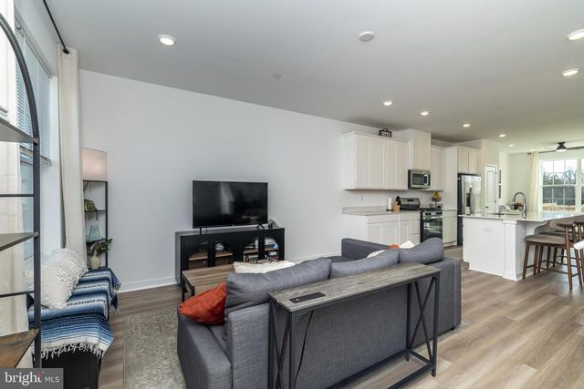 41 BARNES WAY, Sicklerville, NJ 08081