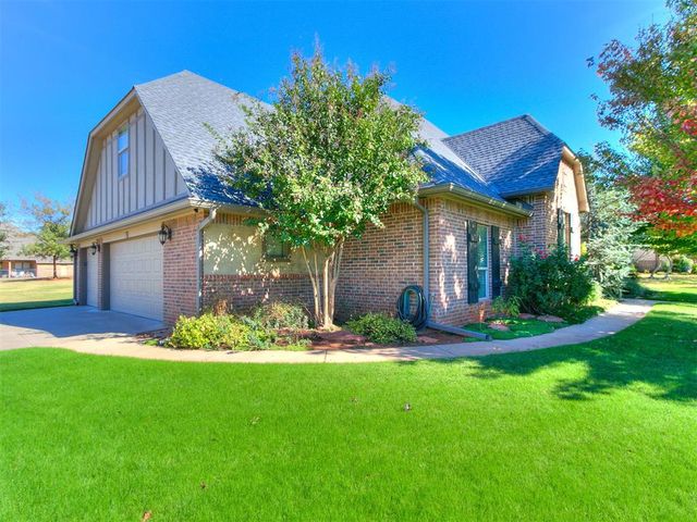 1409 Brayhill Road, Edmond, OK 73003