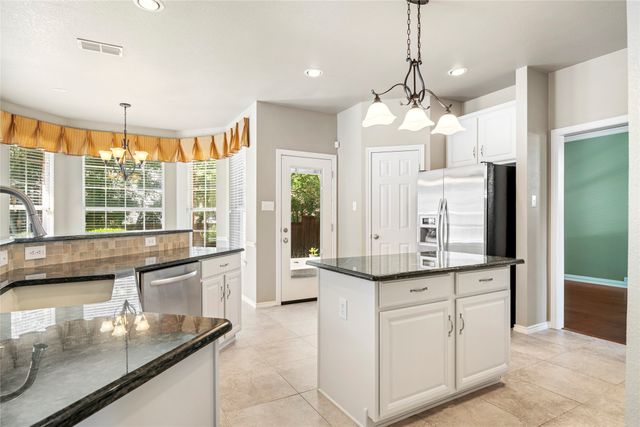 2233 Beechwood Lane, Flower Mound, TX 75028