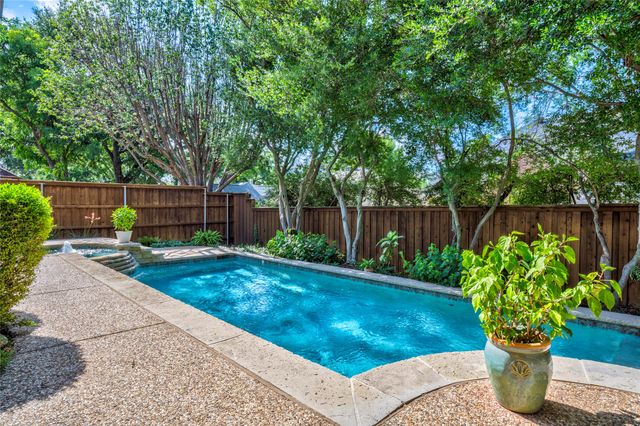 2233 Beechwood Lane, Flower Mound, TX 75028