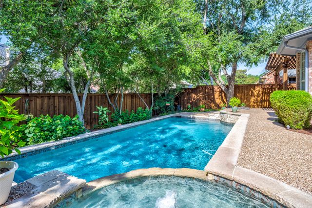 2233 Beechwood Lane, Flower Mound, TX 75028
