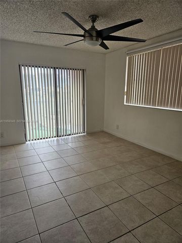 8180 Geneva Ct 519, Doral, FL 33166