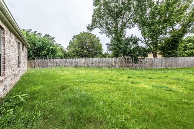 3532 W Foxtail Lily Lane, Fayetteville, AR 72704