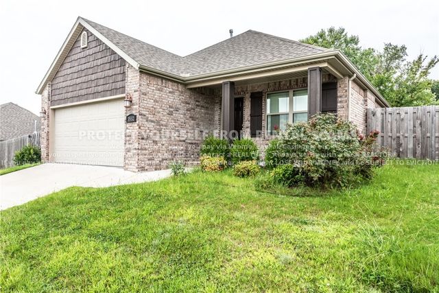 3532 W Foxtail Lily Lane, Fayetteville, AR 72704