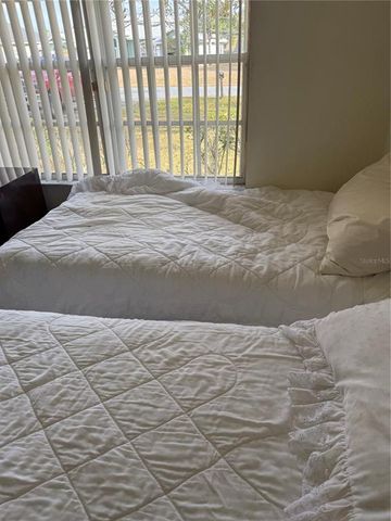 10 HICKORY LOOP, Ocala, FL 34472