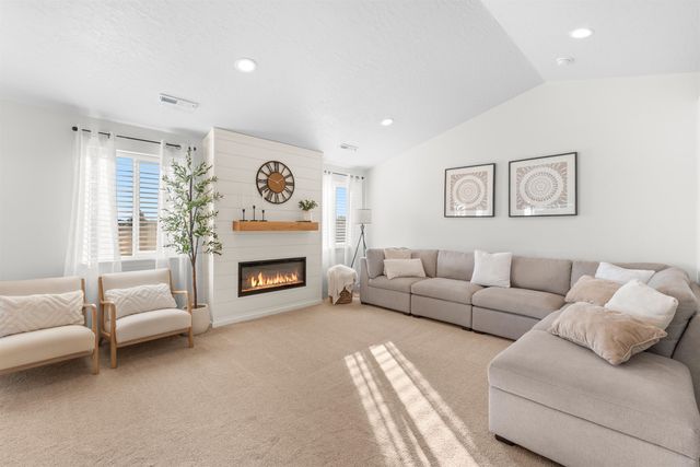 1808 E C St, Deer Park, WA 99006