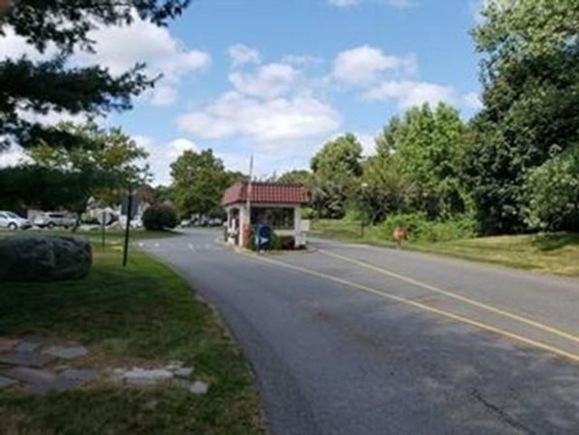 24 Madrid Square 4, Brockton, MA 02301