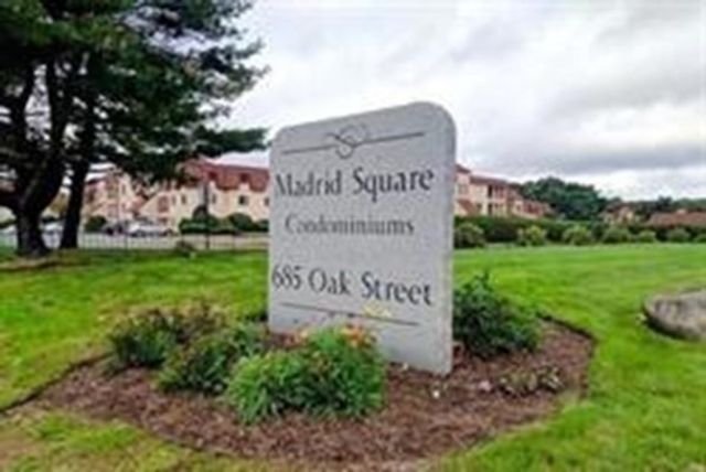 24 Madrid Square 4, Brockton, MA 02301