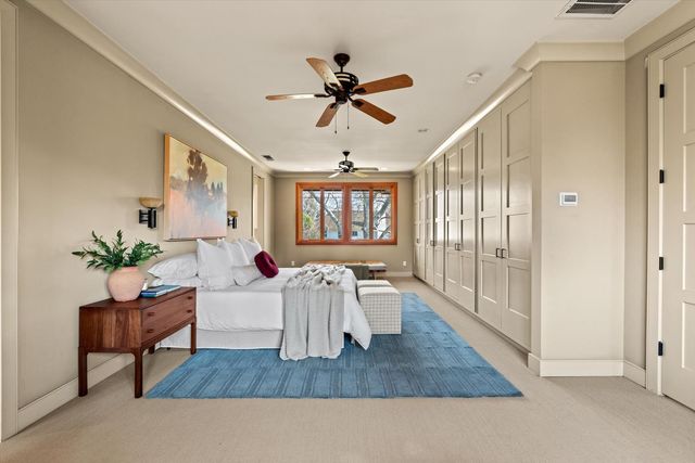 1422 40th St, Sacramento, CA 95819