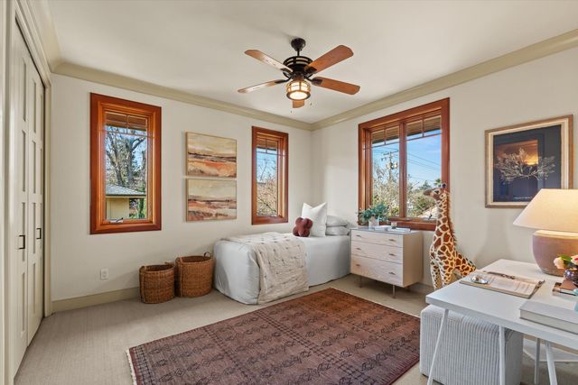 1422 40th St, Sacramento, CA 95819