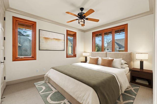 1422 40th St, Sacramento, CA 95819