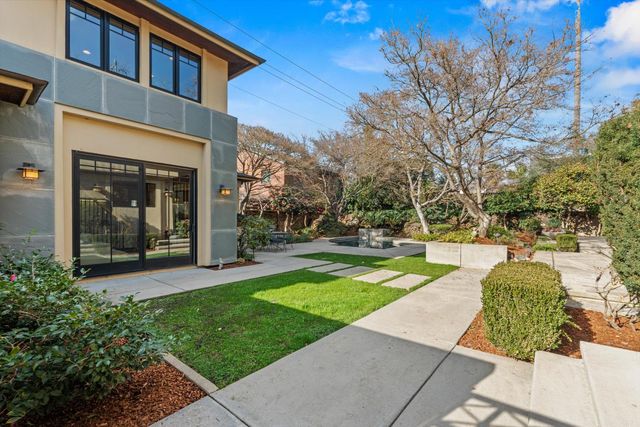 1422 40th St, Sacramento, CA 95819