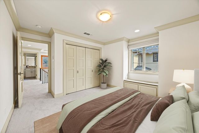 1422 40th St, Sacramento, CA 95819