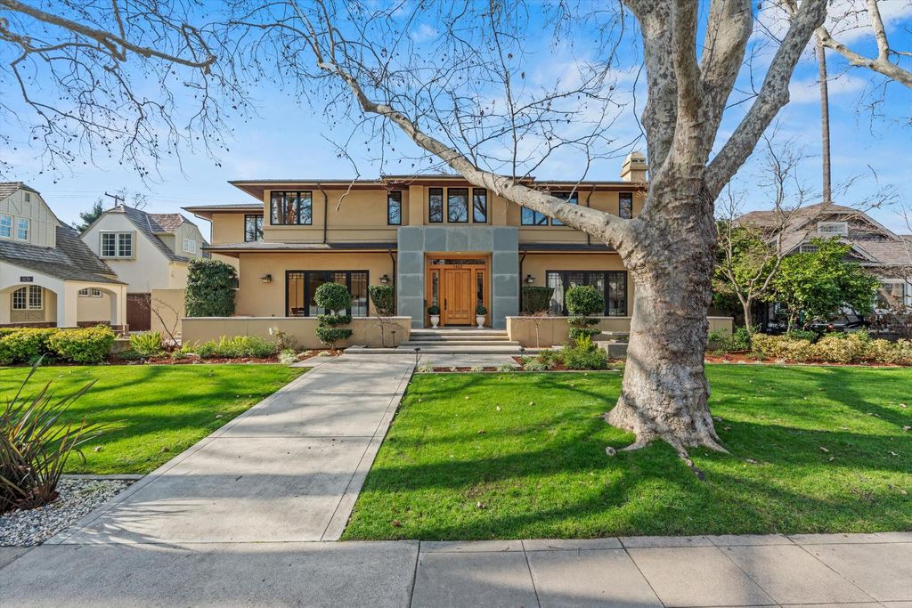 1422 40th St, Sacramento, CA 95819