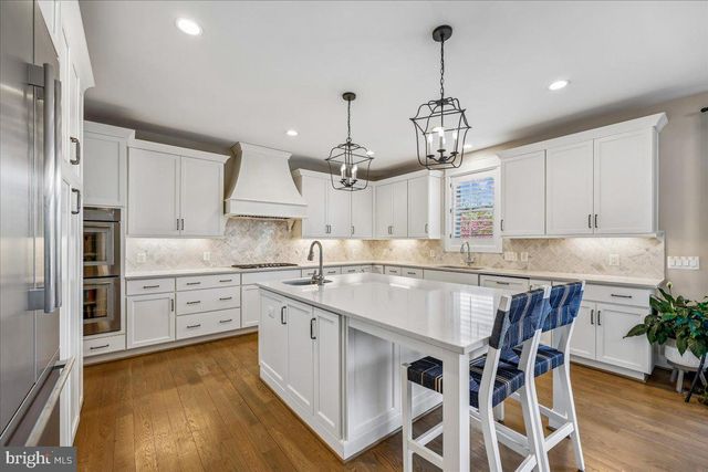 2998 BEECHWOOD LN, Falls Church, VA 22042