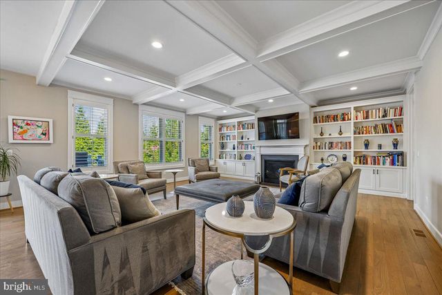 2998 BEECHWOOD LN, Falls Church, VA 22042