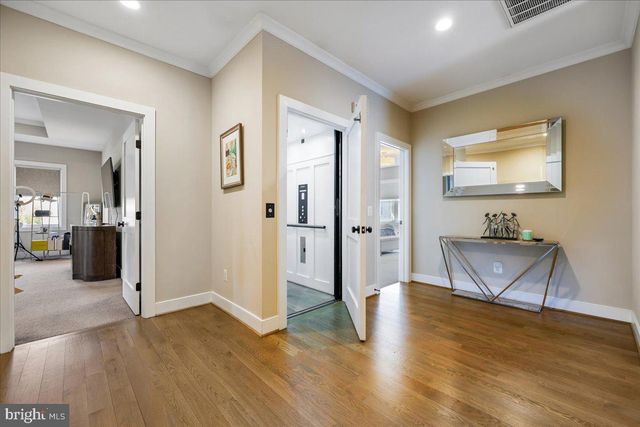 2998 BEECHWOOD LN, Falls Church, VA 22042