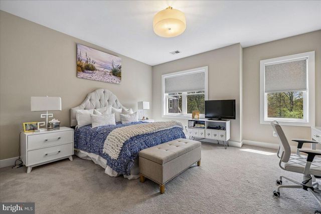 2998 BEECHWOOD LN, Falls Church, VA 22042