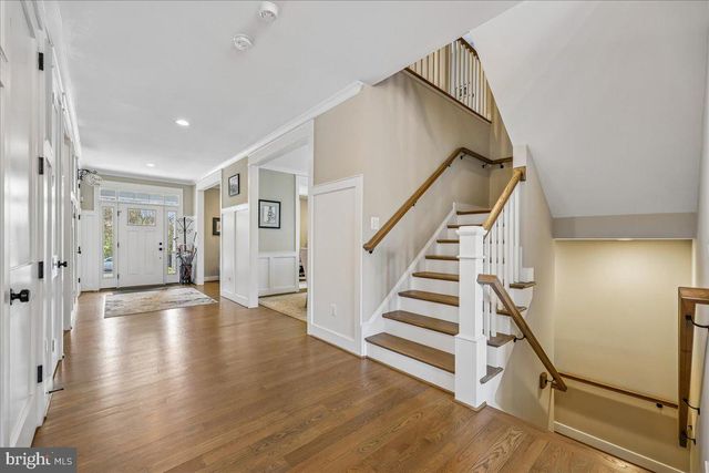 2998 BEECHWOOD LN, Falls Church, VA 22042