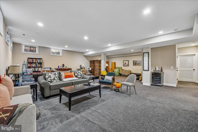 2998 BEECHWOOD LN, Falls Church, VA 22042