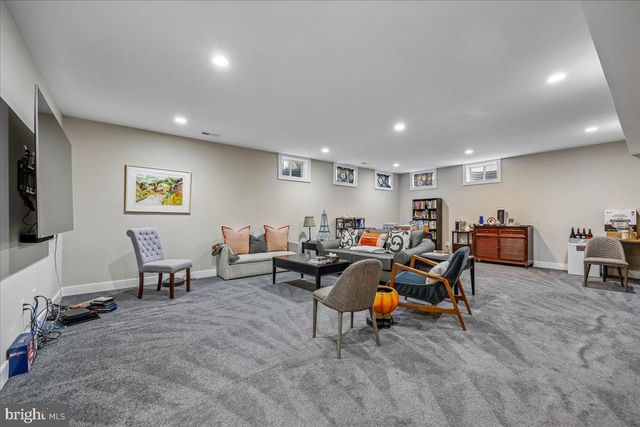 2998 BEECHWOOD LN, Falls Church, VA 22042