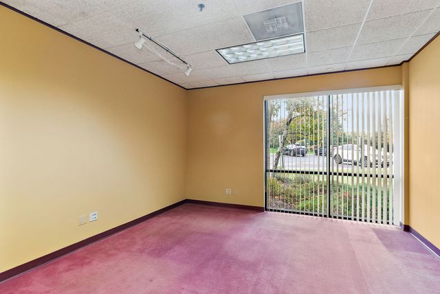 4508 Prime Parkway D, Mchenry, IL 60050