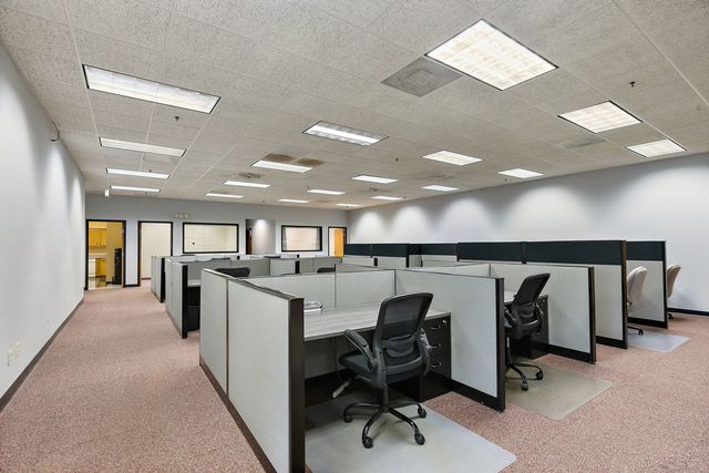 4508 Prime Parkway D, Mchenry, IL 60050