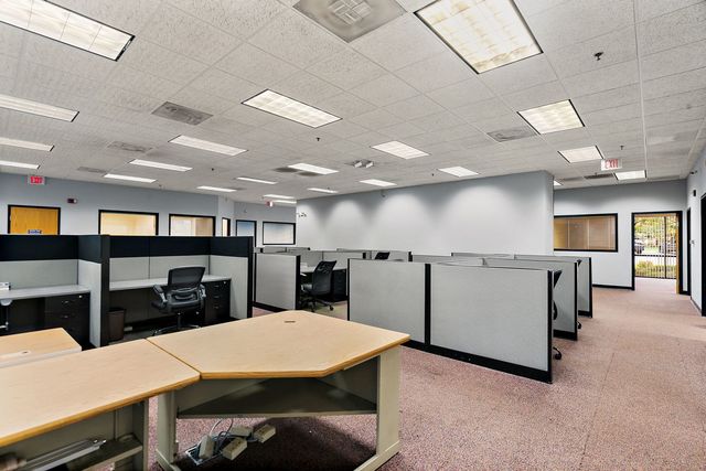 4508 Prime Parkway D, Mchenry, IL 60050