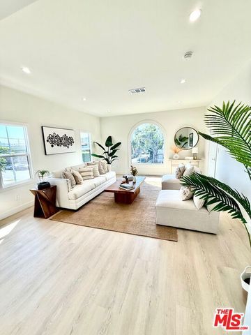 900 N Alfred Street 4, Los Angeles, CA 90069