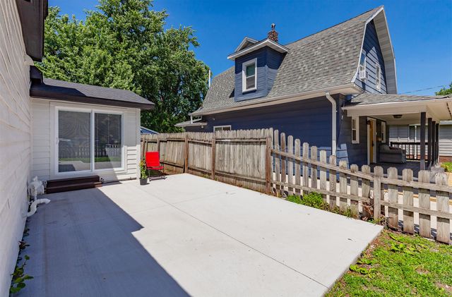 2326 Des Moines Street, Des Moines, IA 50317