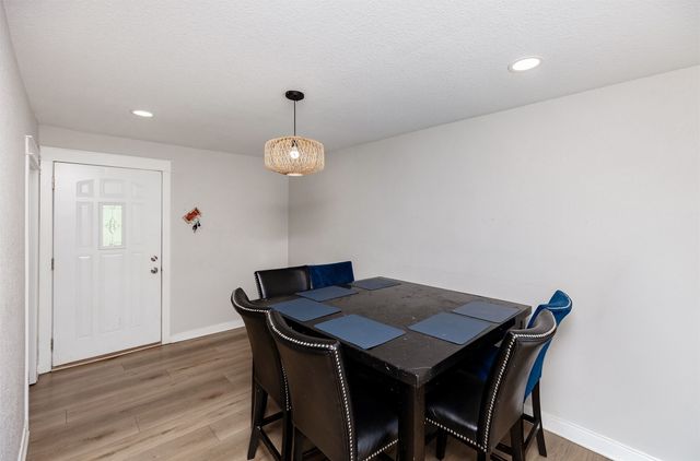 2326 Des Moines Street, Des Moines, IA 50317