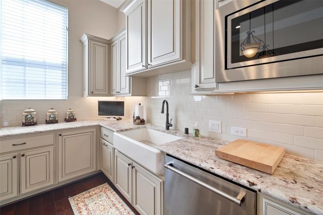 803 Dunleigh Meadows Lane, Houston, TX 77055