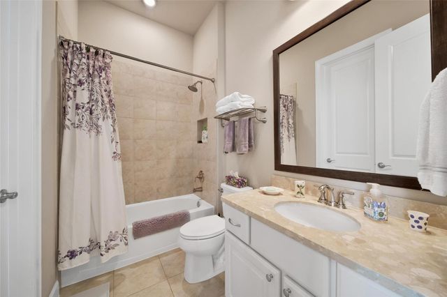 803 Dunleigh Meadows Lane, Houston, TX 77055